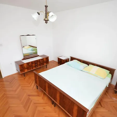 Apartment Andja *